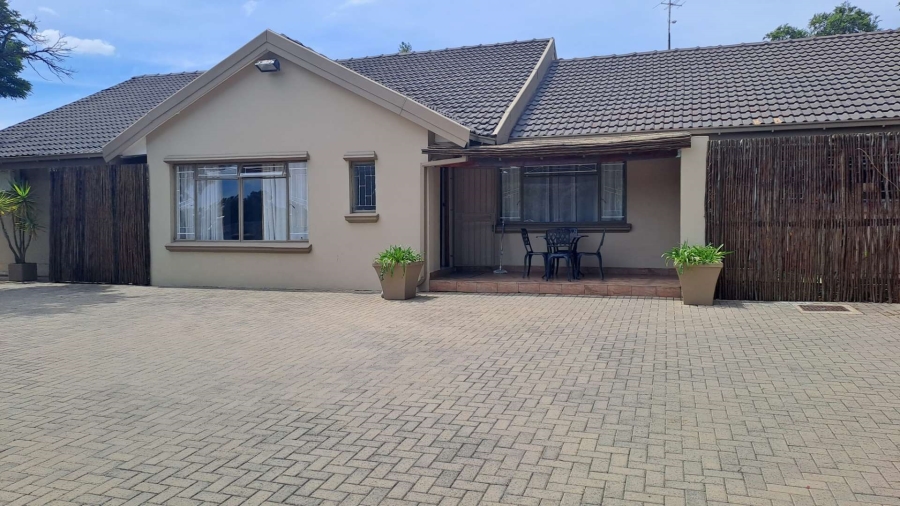 5 Bedroom Property for Sale in Brandwag Free State